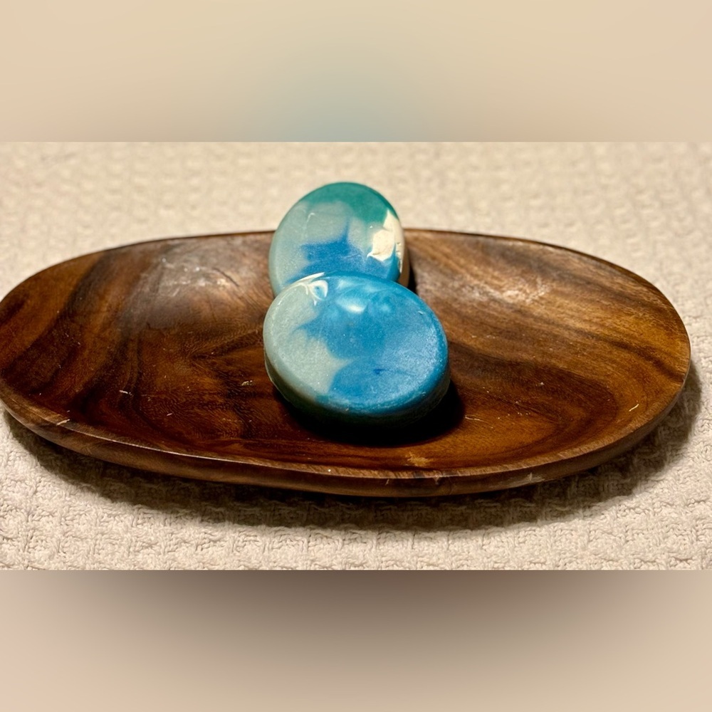 One set left- Hand crafted set of two artisan guest soaps - Picture 3 of 6